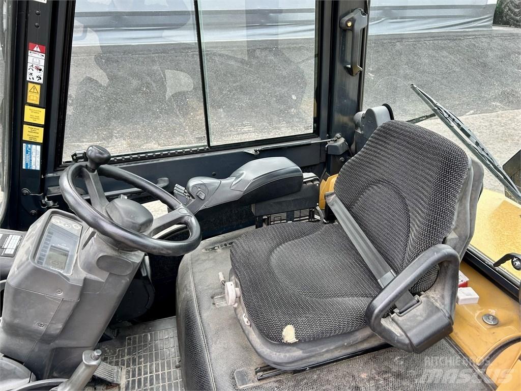 CAT DP 25 NT Dieselmotviktstruckar