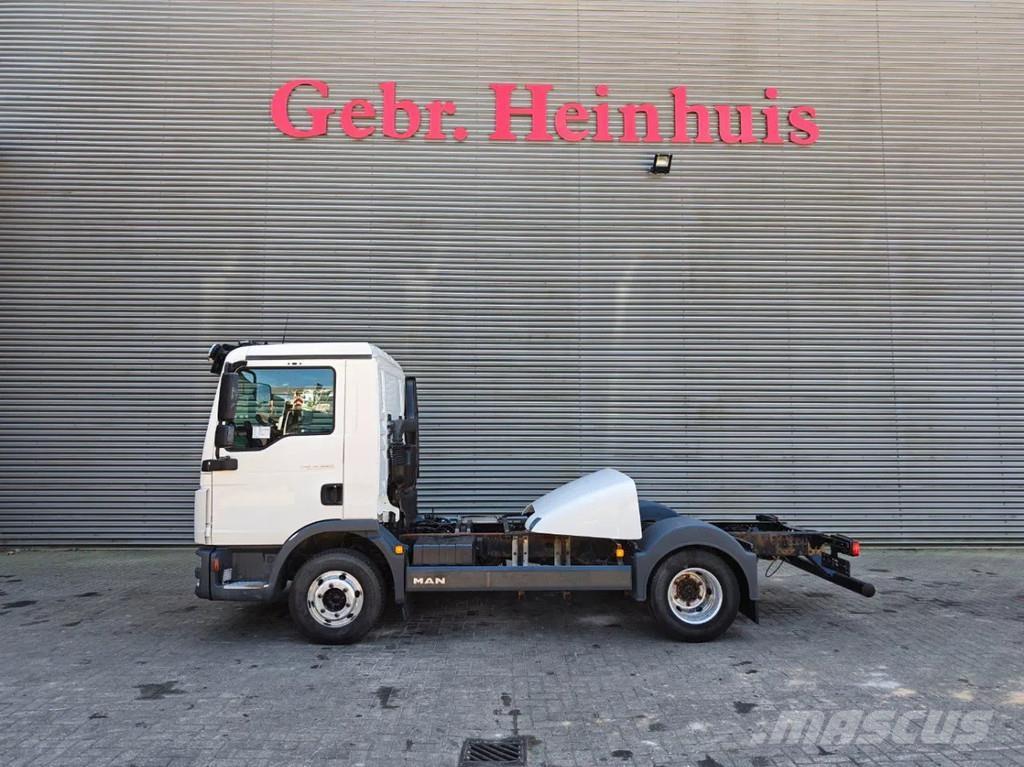MAN TGL 8.220 4x2 Chassier