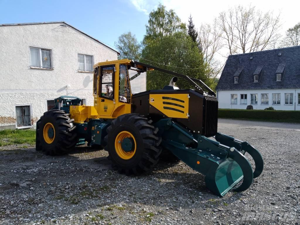 HSM 904S Skogstraktorer