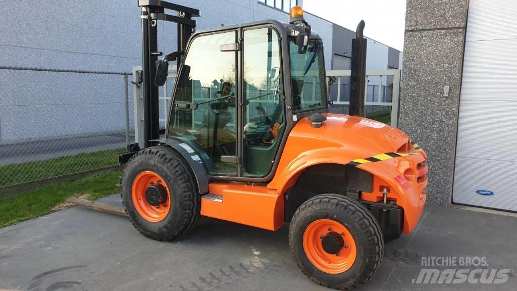 Ausa C 250 H X4 Dieselmotviktstruckar