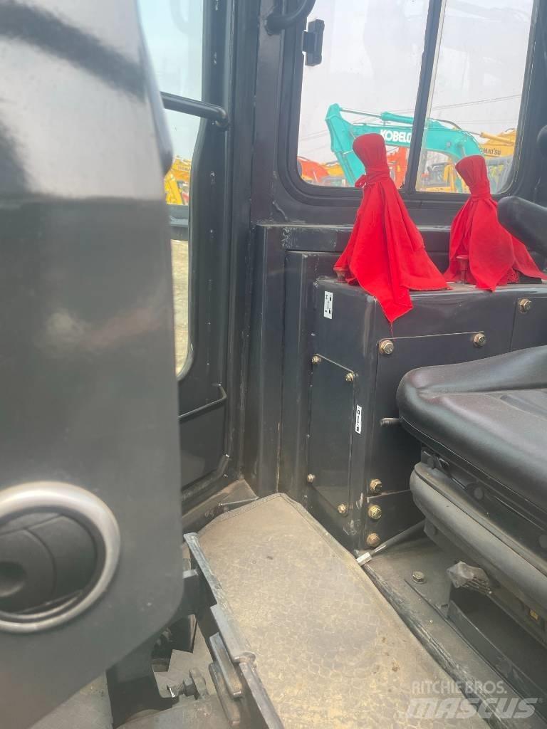 Shantui SD 16 Bandschaktare