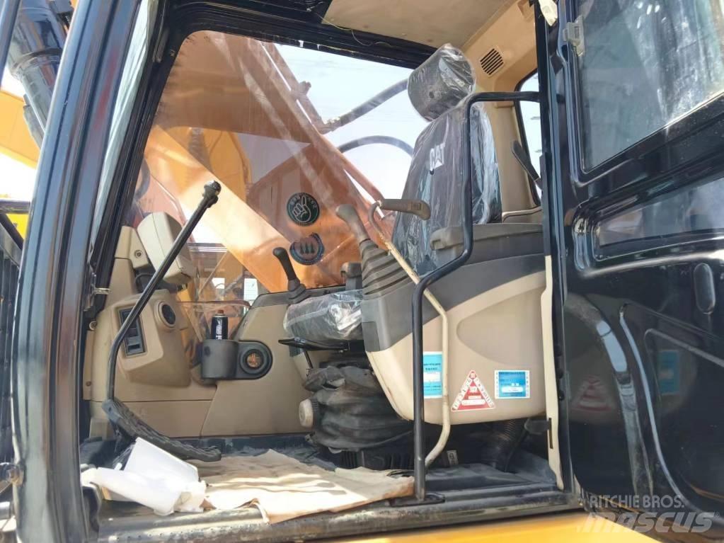 CAT 330 Bandgrävare
