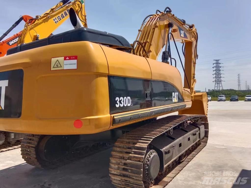 CAT 330 Bandgrävare