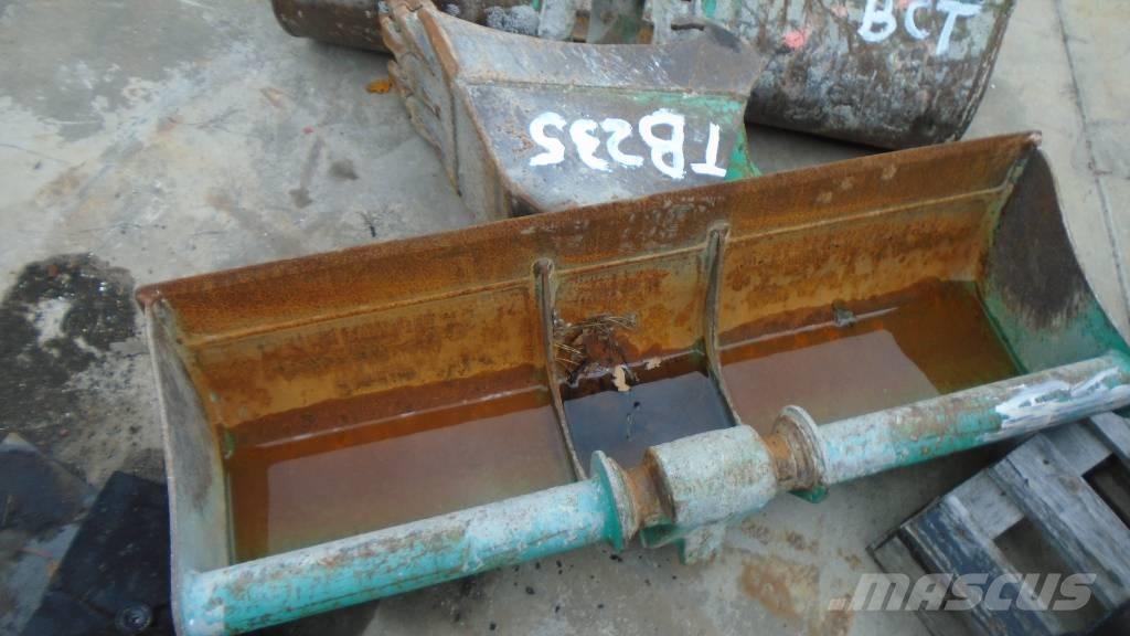 Takeuchi TB 235 Minigrävare < 7t