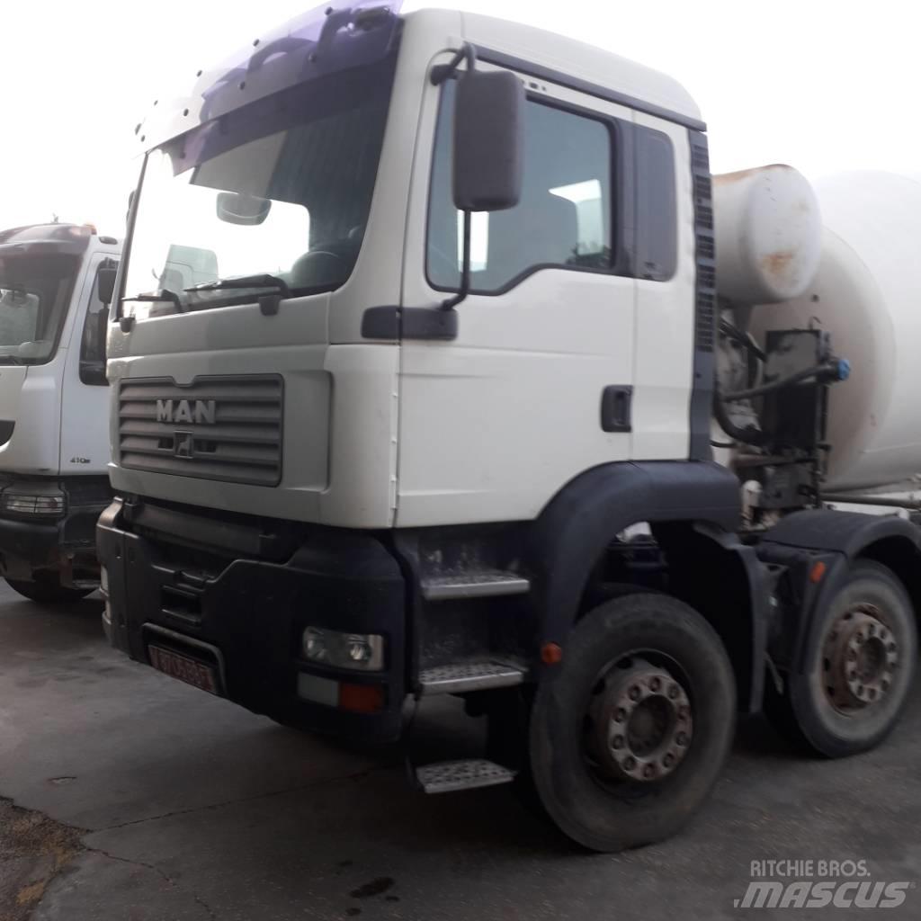 MAN TGA32.360 Cementbil