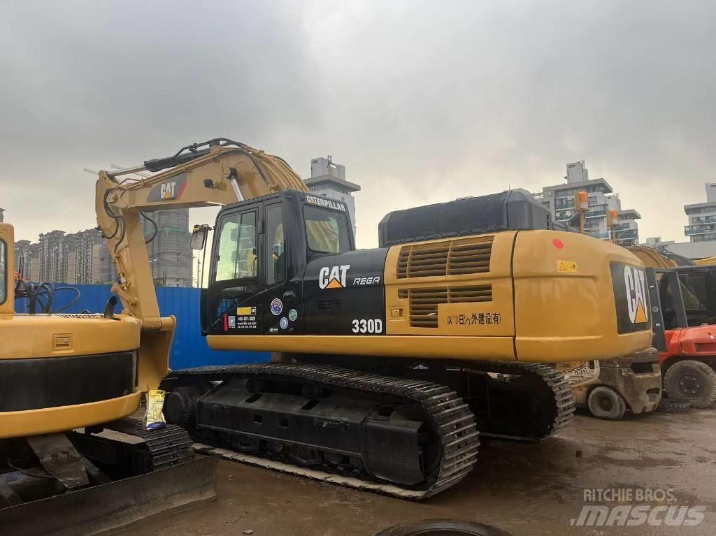 CAT 330 D Bandgrävare