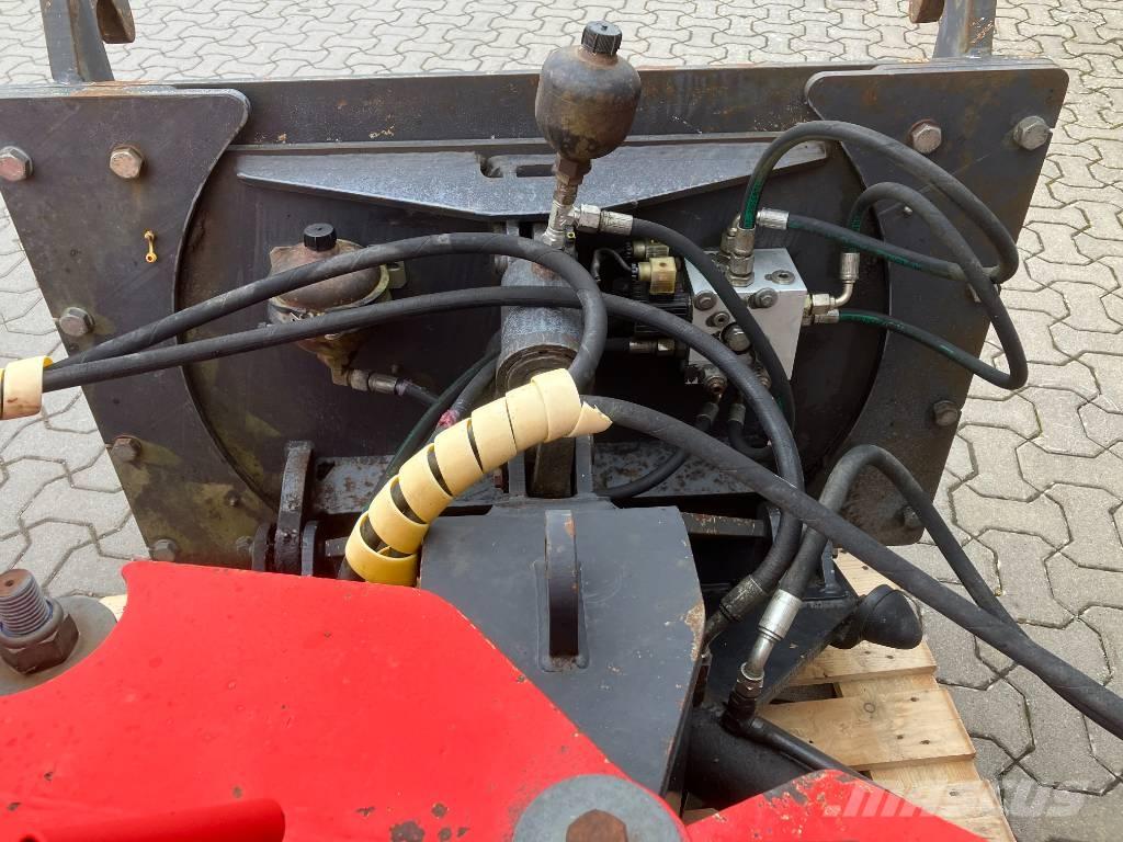 Mählers 320 Snöplogar