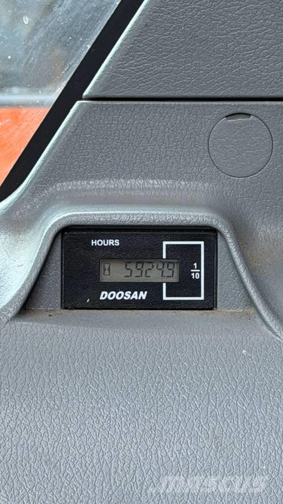 Doosan DX 165 W-5 Hjulgrävare