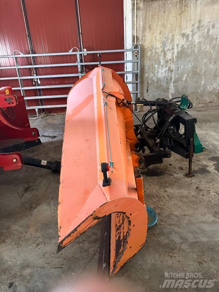 FMG AA 300 Snöblad och plogar