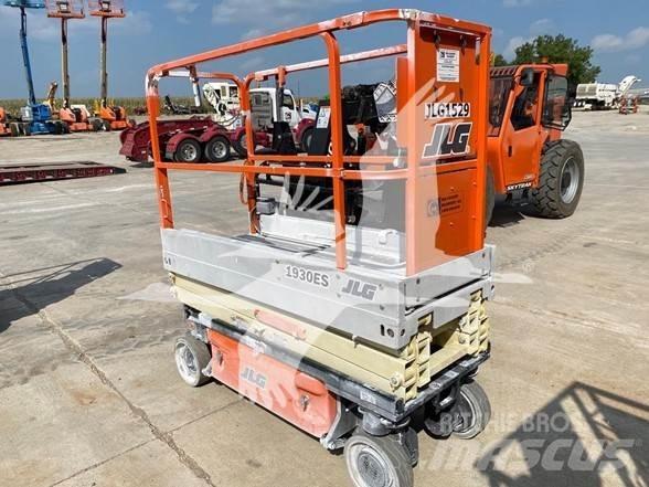 JLG 1930ES Saxliftar