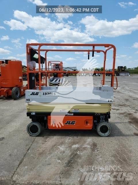 JLG 1930ES Saxliftar