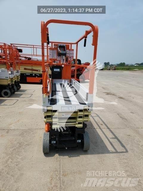 JLG 1930ES Saxliftar