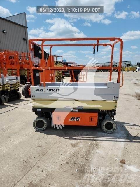 JLG 1930ES Saxliftar