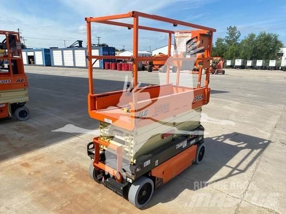 JLG 1932R Saxliftar