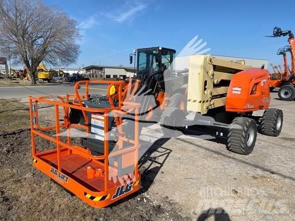 JLG 450AJ Bomliftar