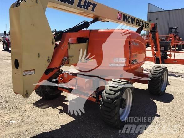 JLG 600AJ Bomliftar