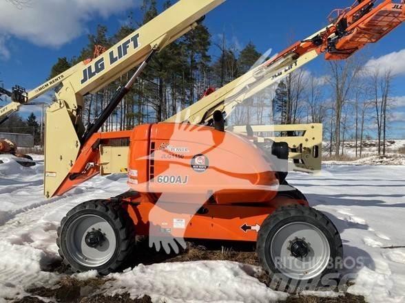 JLG 600AJ Bomliftar