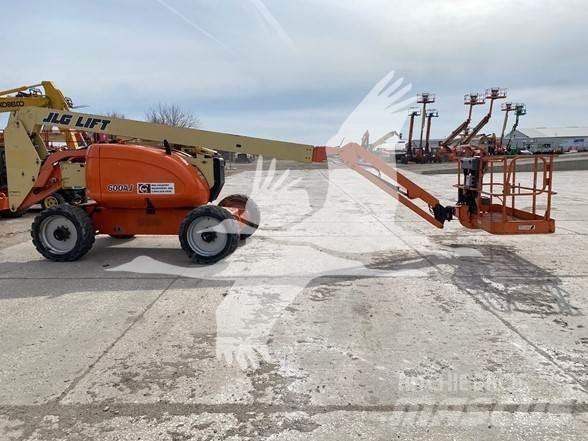 JLG 600AJ Bomliftar