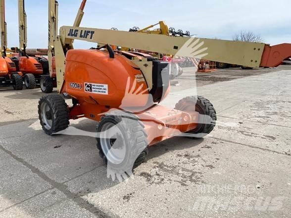 JLG 600AJ Bomliftar