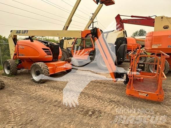 JLG 600AJ Bomliftar
