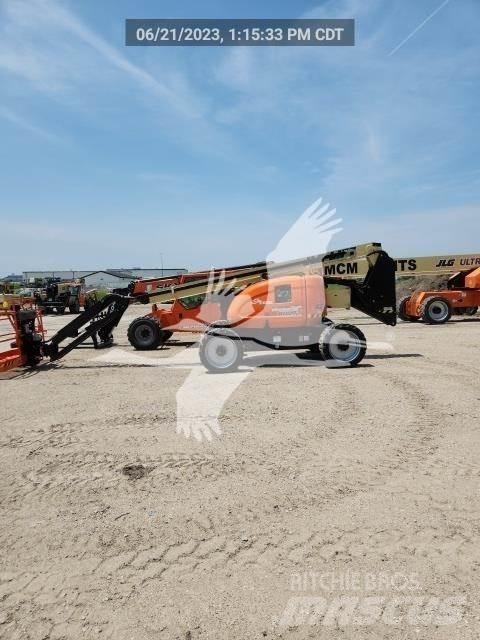 JLG 600AJ Bomliftar
