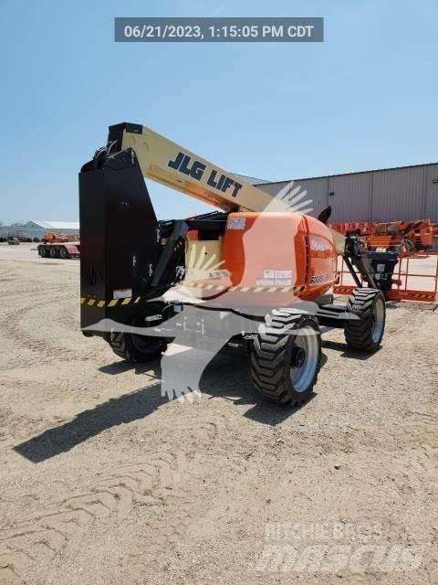JLG 600AJ Bomliftar