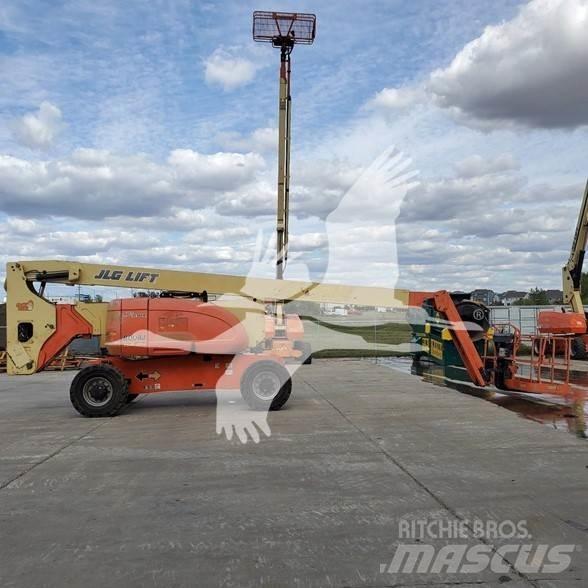 JLG 800AJ Bomliftar