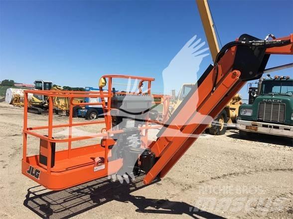 JLG 800AJ Bomliftar