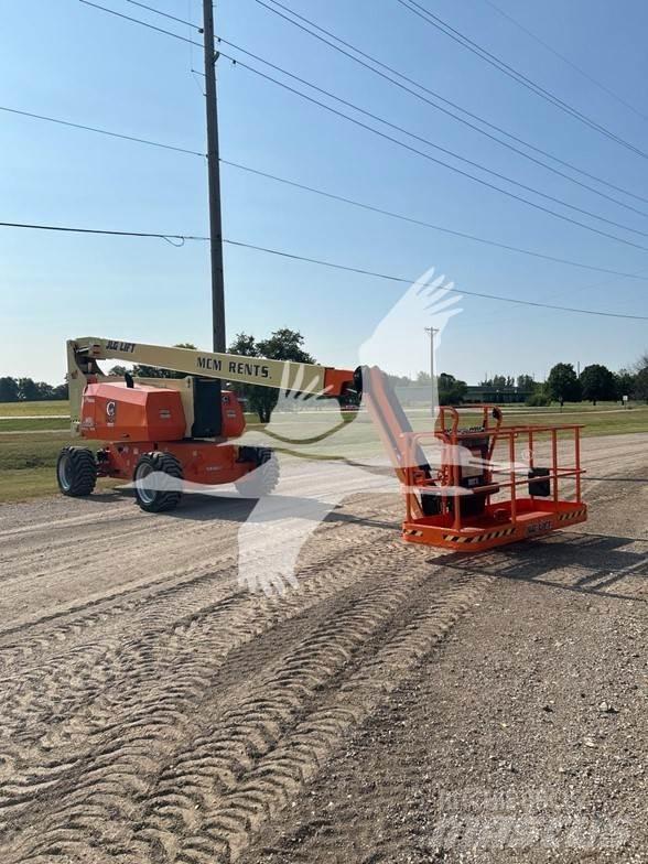 JLG 800AJ Bomliftar