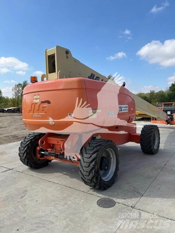 JLG 800S Teleskop bomliftar