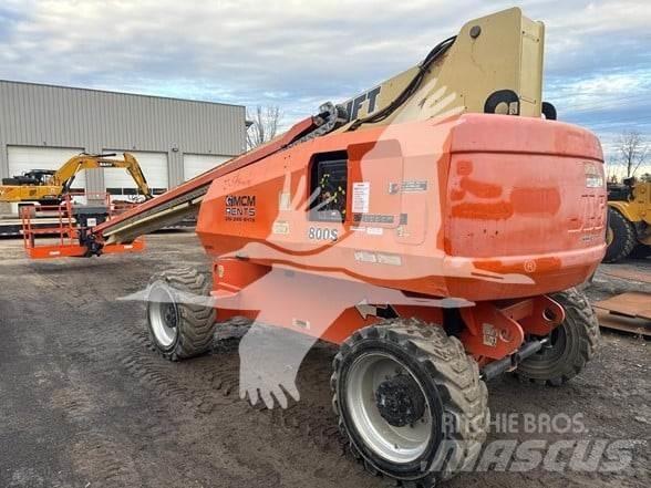 JLG 800S Teleskop bomliftar