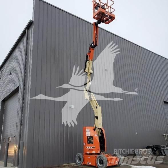 JLG E300AJP Bomliftar