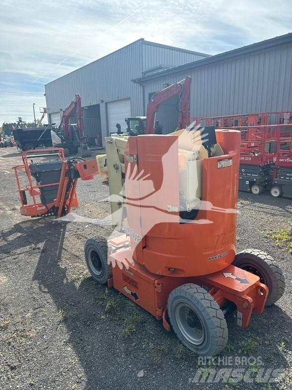 JLG E300AJP Bomliftar