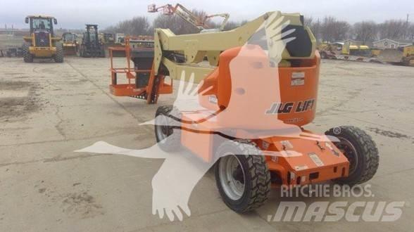 JLG E450AJ Bomliftar