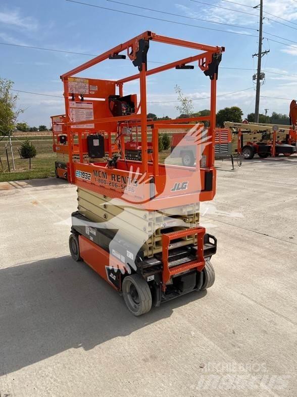 JLG ES1932 Saxliftar