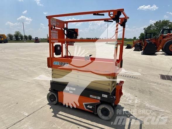 JLG ES1932 Saxliftar