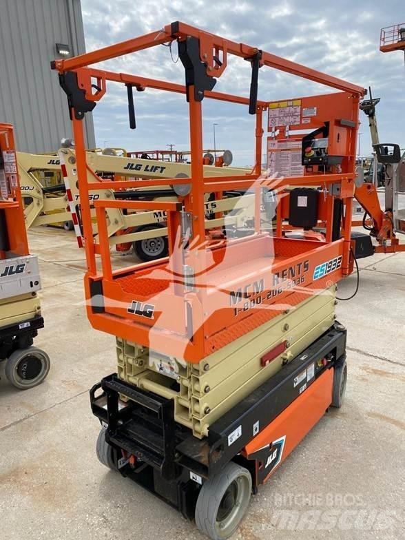 JLG ES1932 Saxliftar