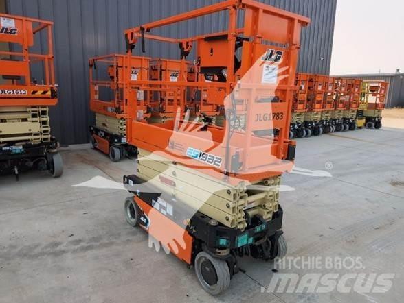JLG ES1932 Saxliftar