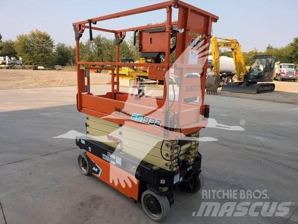 JLG ES1932 Saxliftar