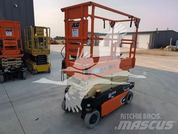 JLG ES1932 Saxliftar