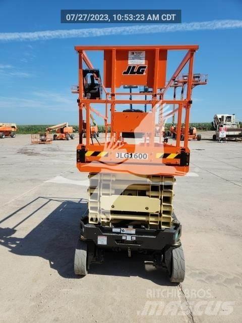 JLG ES3246 Saxliftar