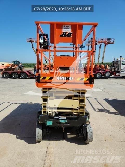 JLG ES3246 Saxliftar