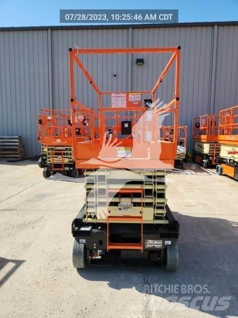 JLG ES3246 Saxliftar