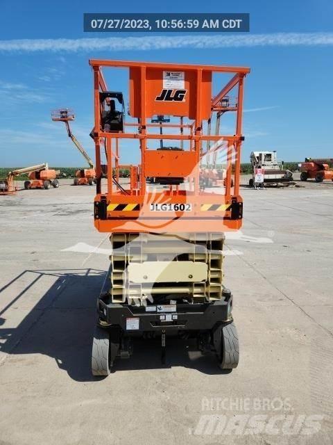 JLG ES3246 Saxliftar