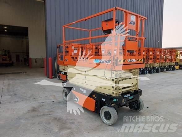 JLG ES3246 Saxliftar