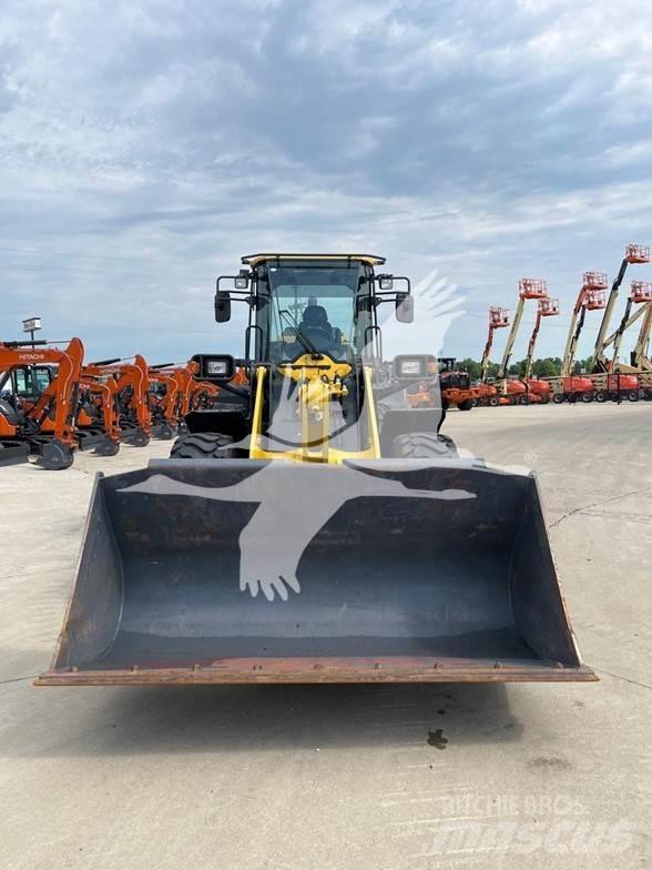 Komatsu WA270 Hjullastare