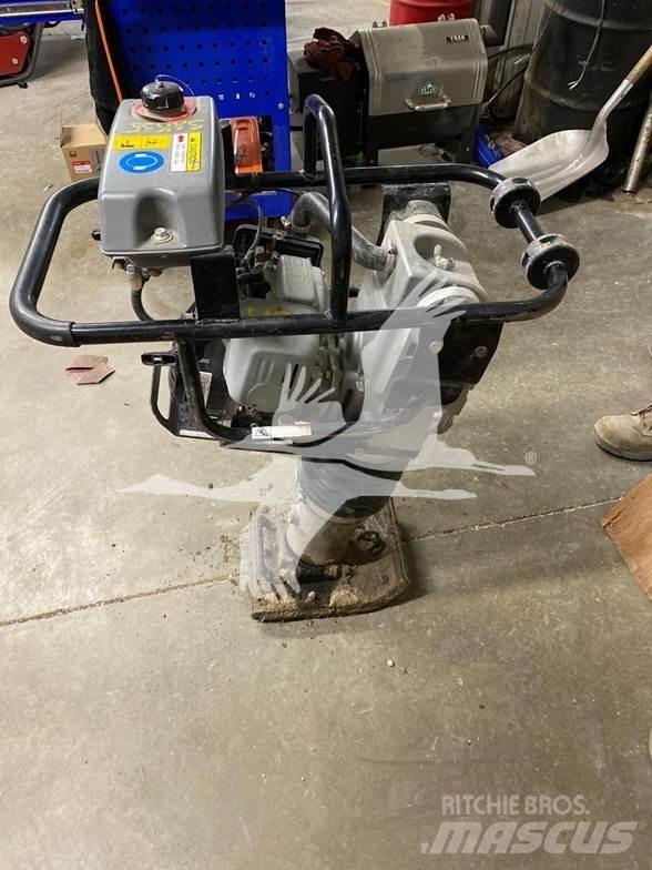 Sakai RS65 Bogserande Vibratorvältar