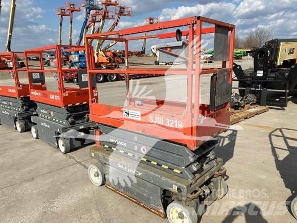 SkyJack SJ3219 Saxliftar