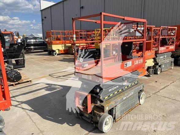 SkyJack SJ3219 Saxliftar