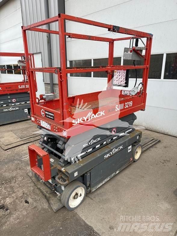 SkyJack SJ3219 Saxliftar